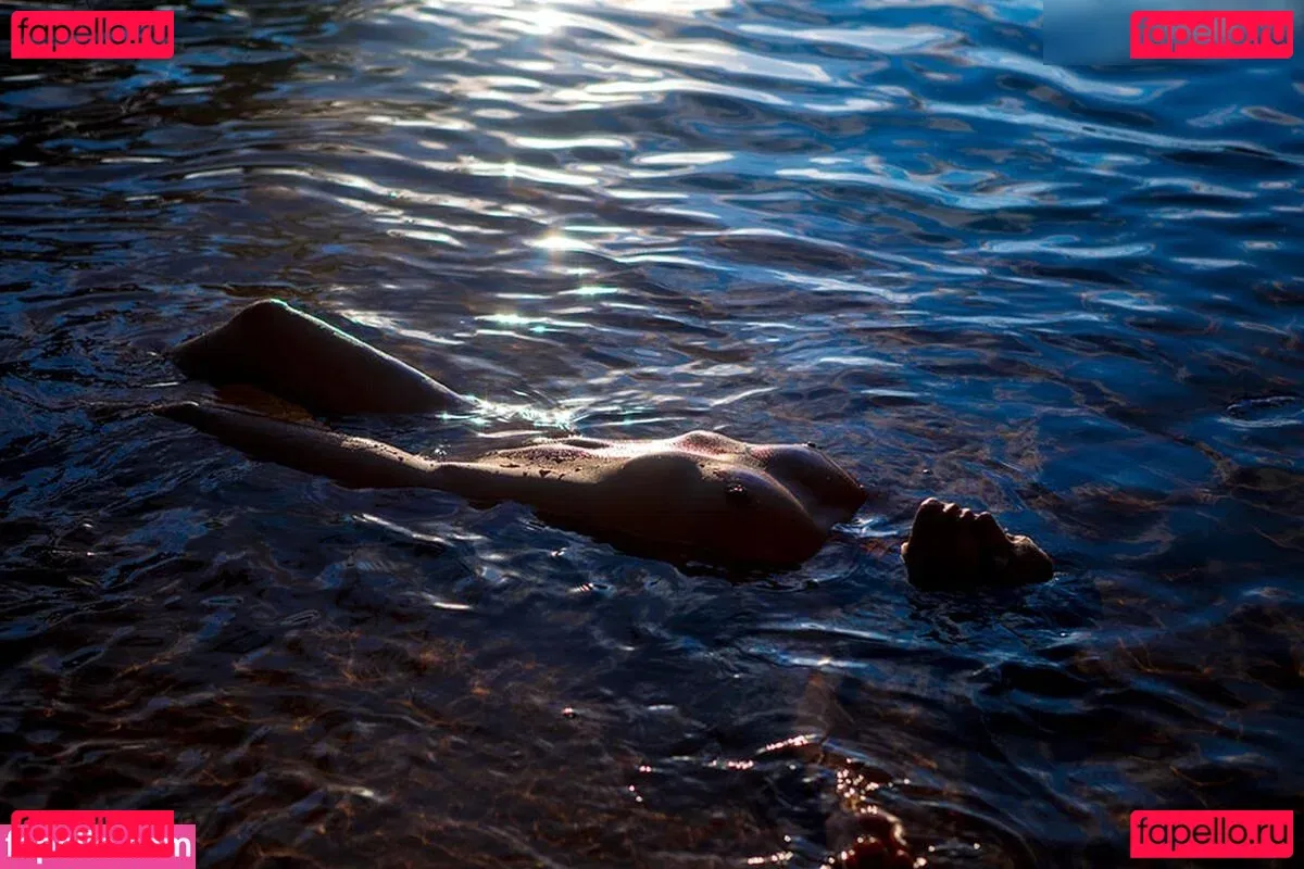 Marisa Papen Onlyfans Photo Gallery 