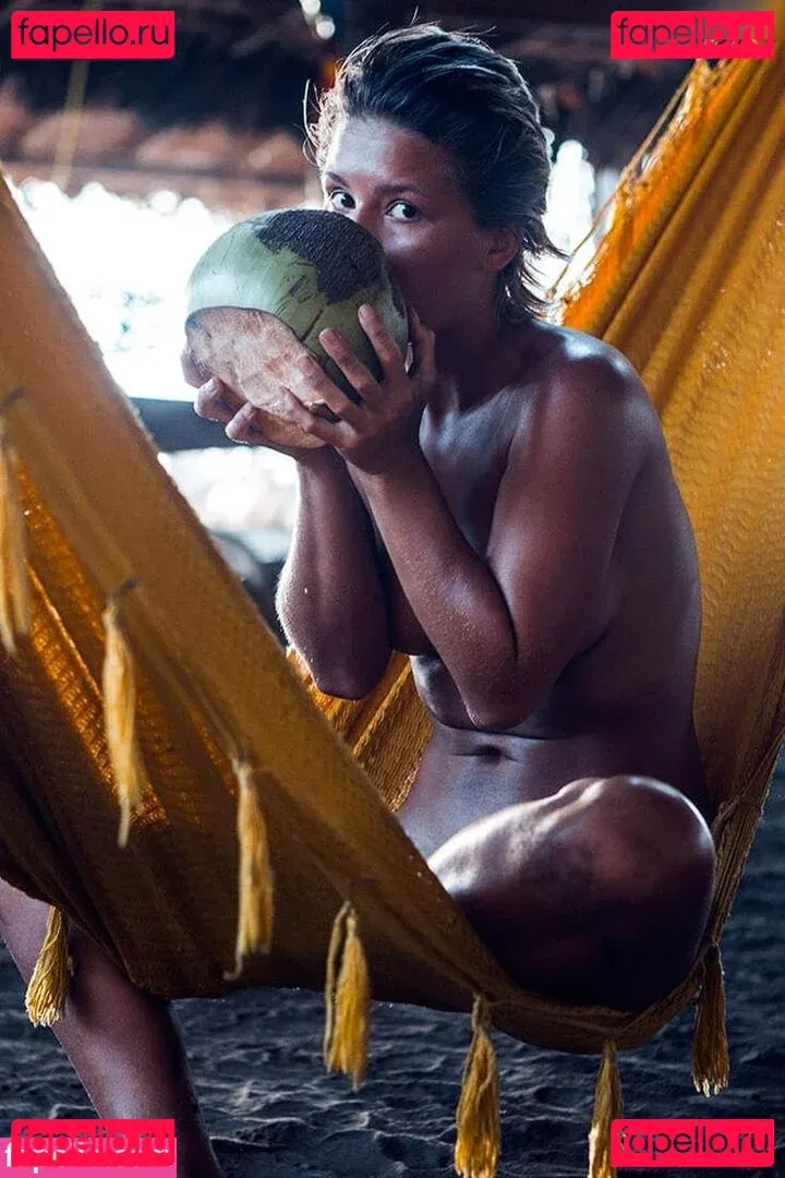 Marisa Papen Onlyfans Photo Gallery 