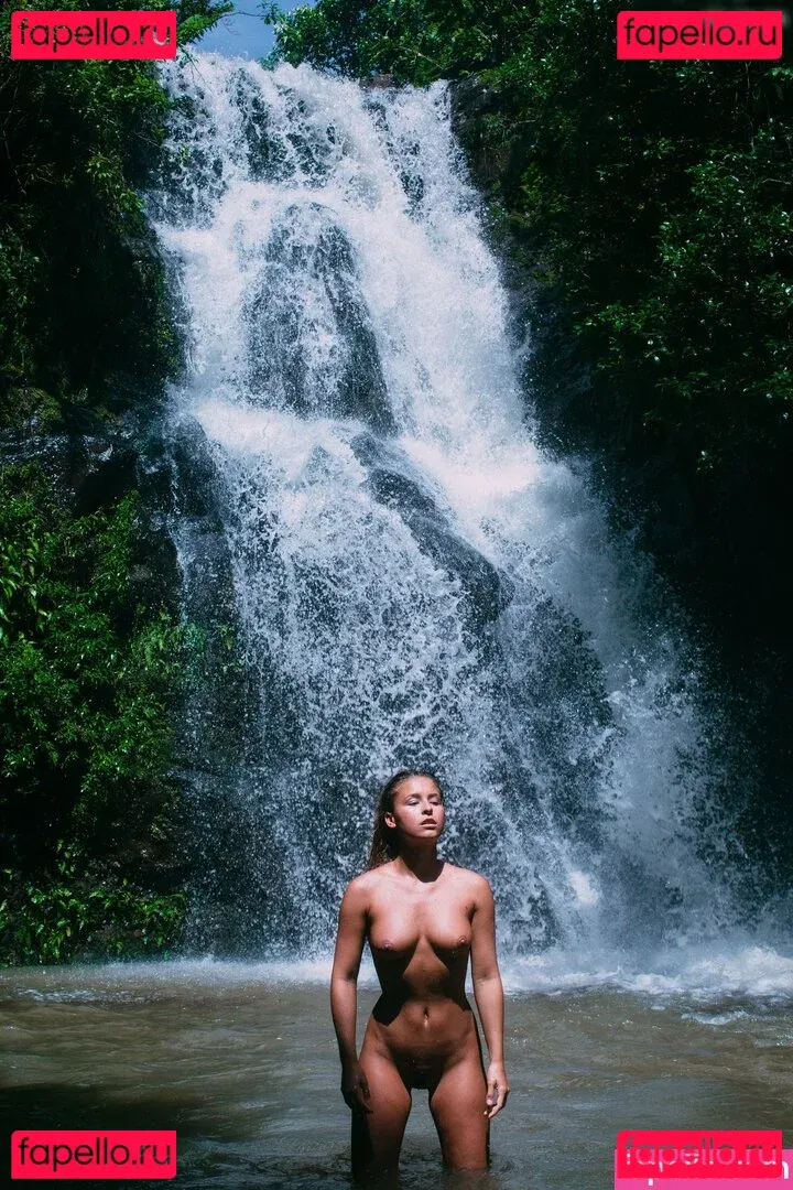 Marisa Papen Onlyfans Photo Gallery 