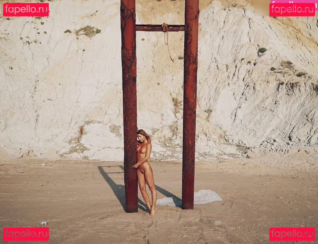 Marisa Papen Onlyfans Photo Gallery 