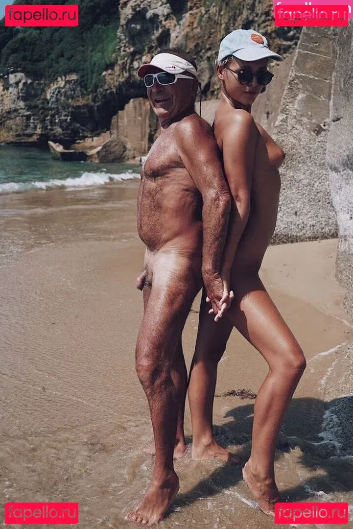 Marisa Papen Onlyfans Photo Gallery 