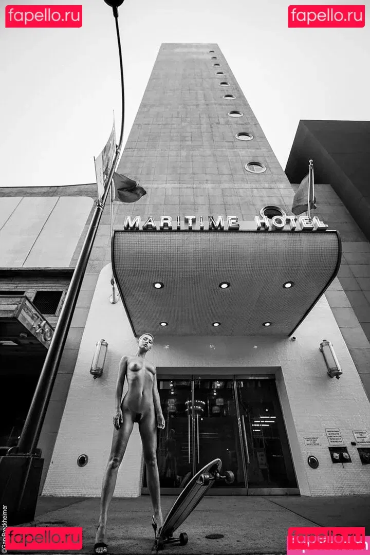 Marisa Papen Onlyfans Photo Gallery 