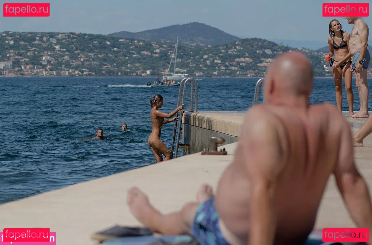 Marisa Papen Onlyfans Photo Gallery 