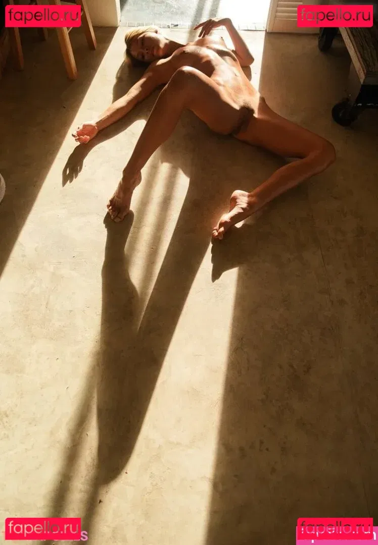 Marisa Papen Onlyfans Photo Gallery 