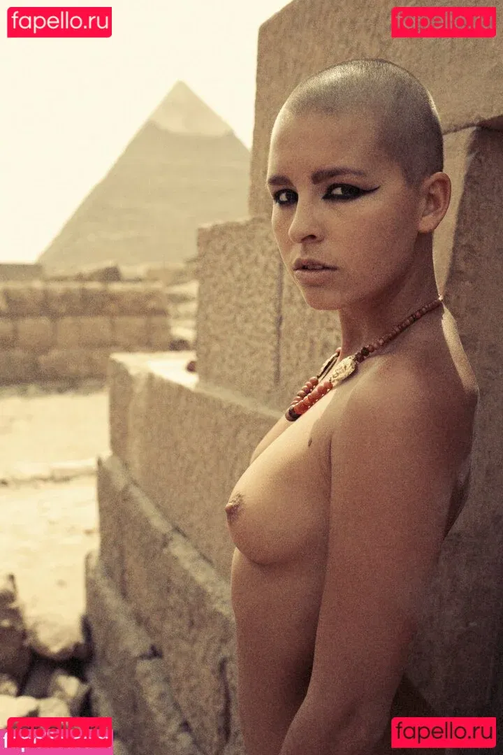 Marisa Papen Onlyfans Photo Gallery 