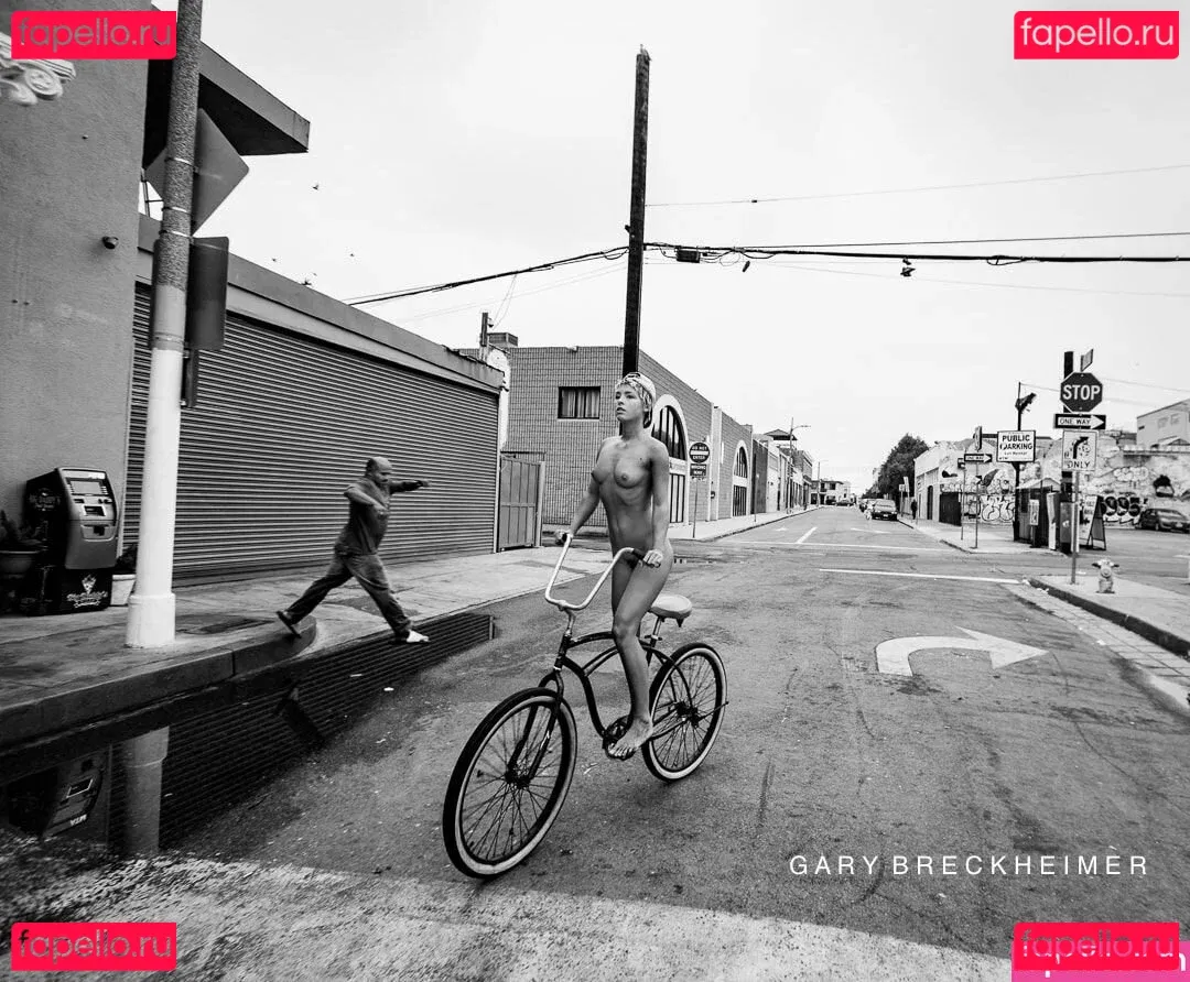 Marisa Papen Onlyfans Photo Gallery 