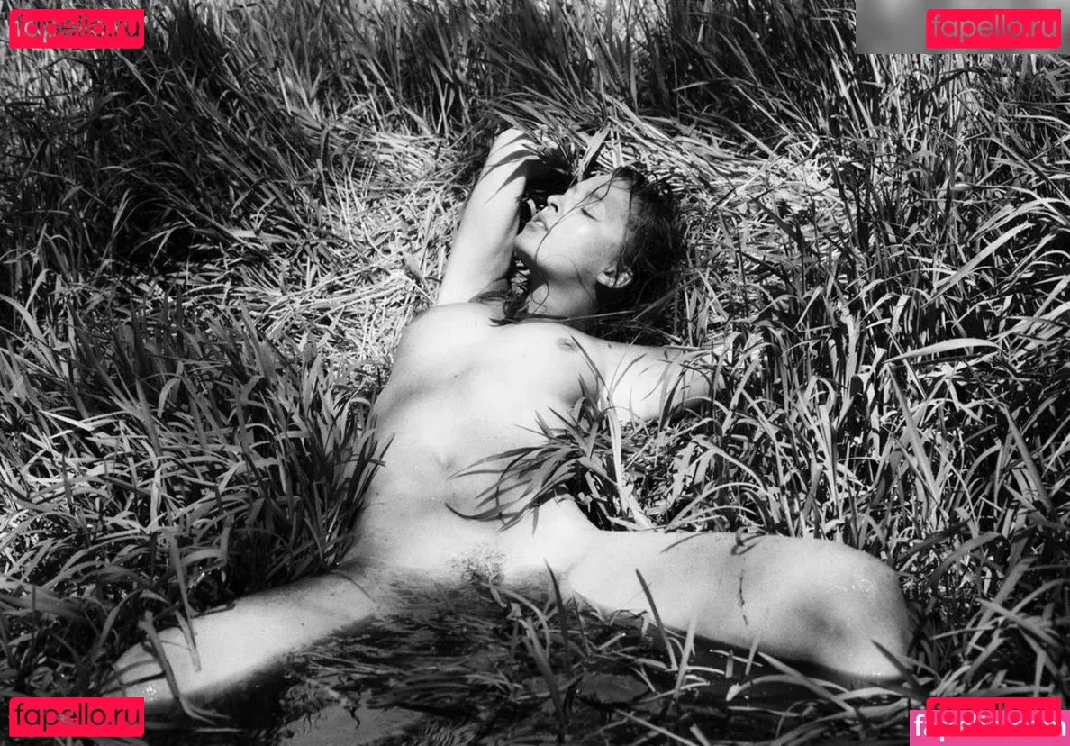 Marisa Papen Onlyfans Photo Gallery 