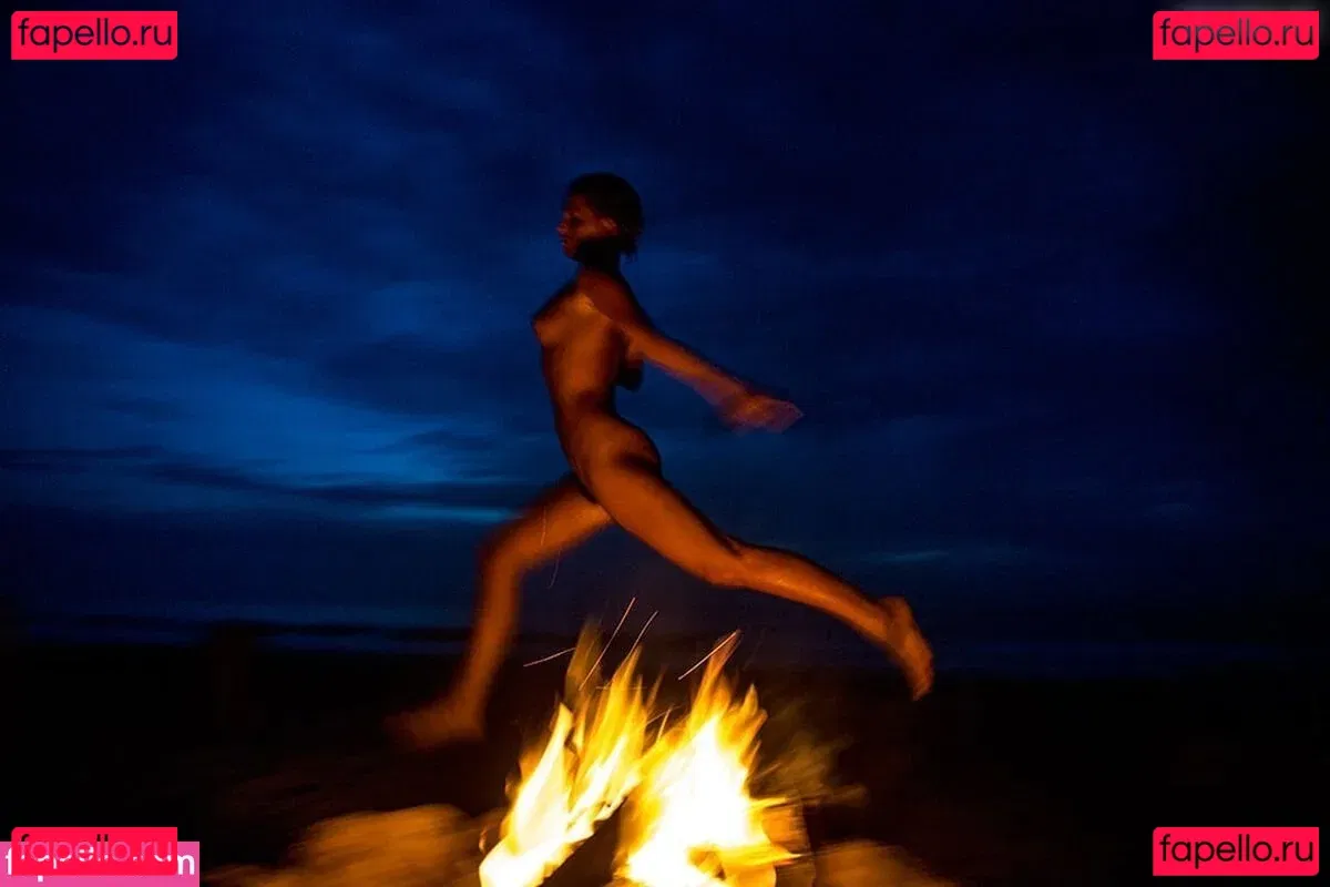 Marisa Papen Onlyfans Photo Gallery 