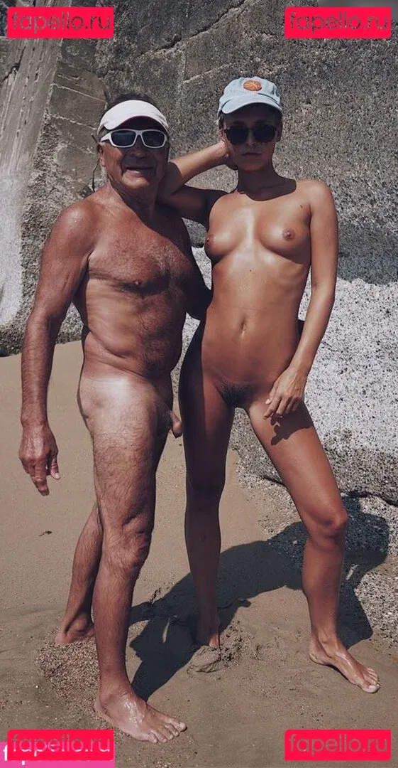 Marisa Papen Onlyfans Photo Gallery 