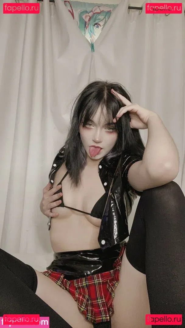 katieuhiguess Onlyfans Photo Gallery 