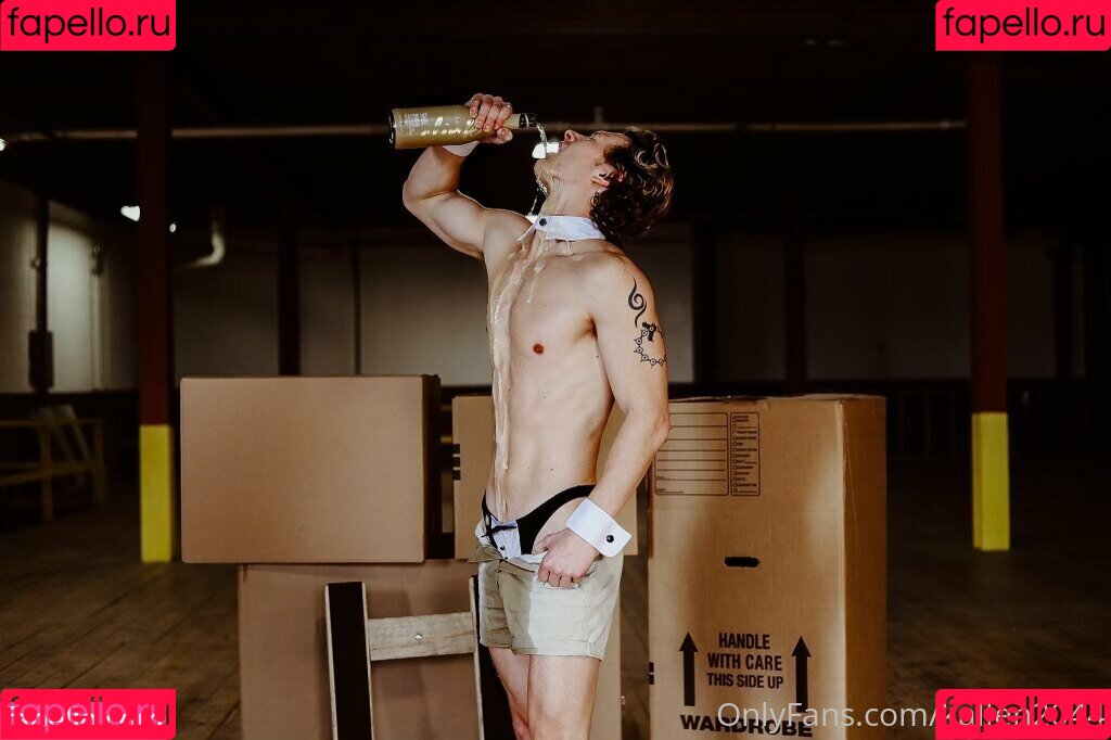 kallen2044 Onlyfans Photo Gallery 