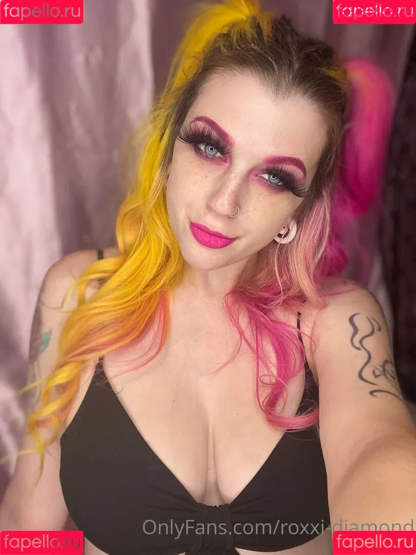 Roxxi Diamond Onlyfans Photo Gallery 