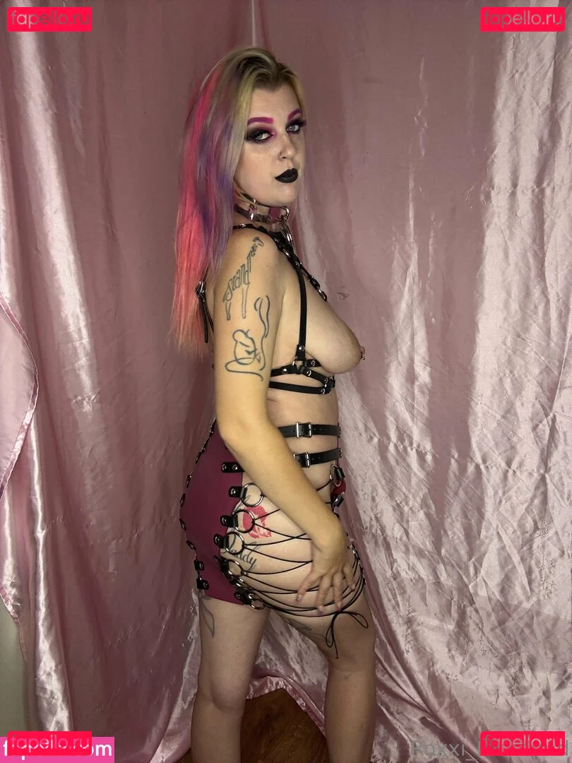 Roxxi Diamond Onlyfans Photo Gallery 