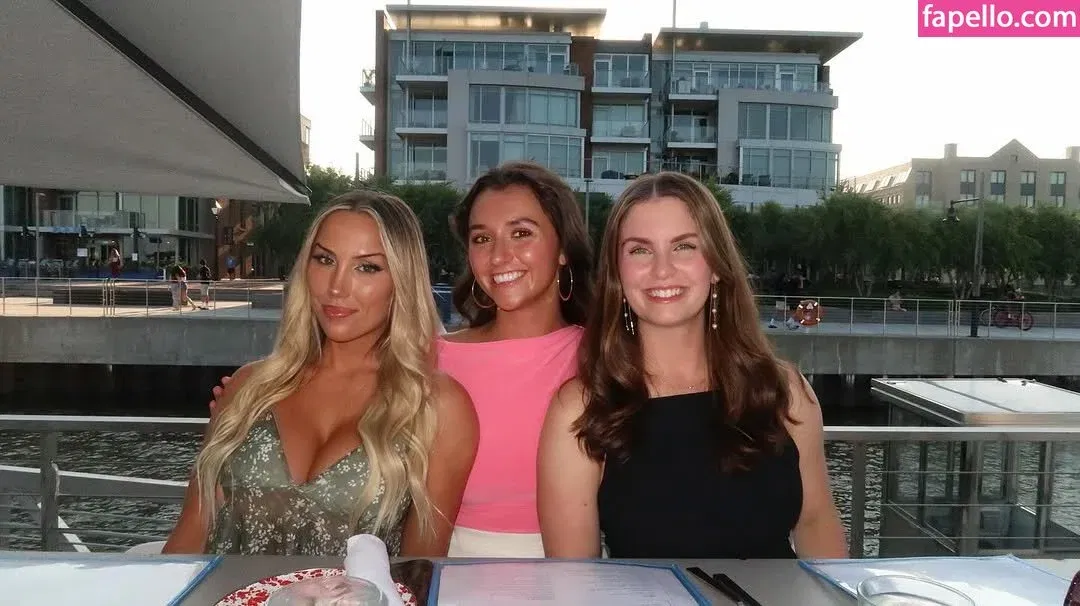 Samantha AufderHeide Onlyfans Photo Gallery 