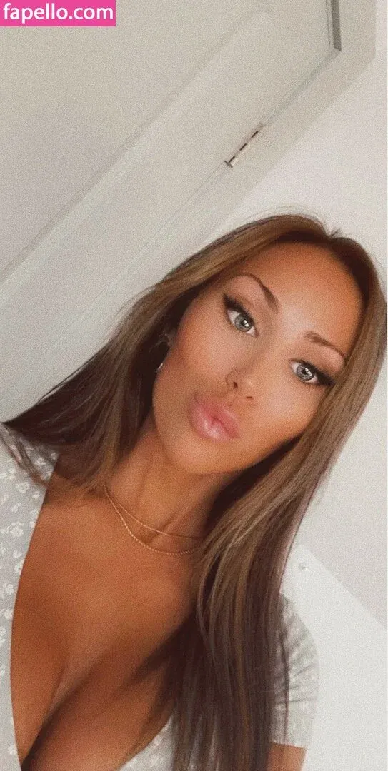 Samantha AufderHeide Onlyfans Photo Gallery 