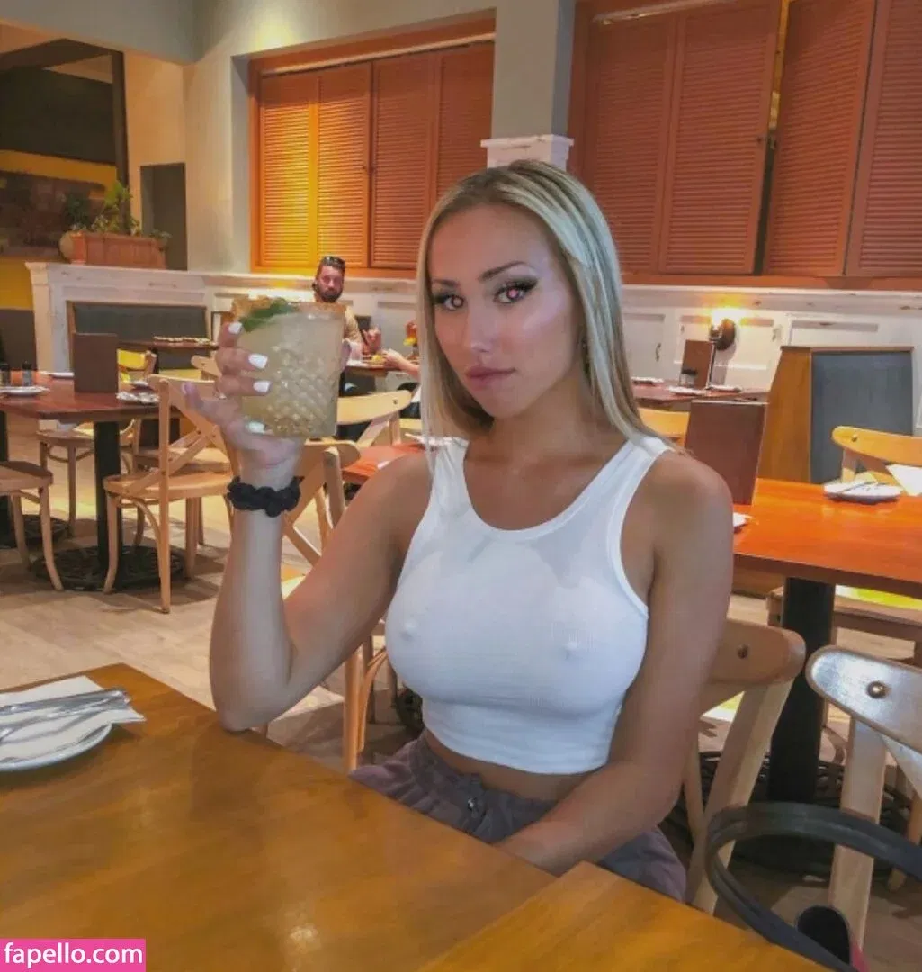 Samantha AufderHeide Onlyfans Photo Gallery 