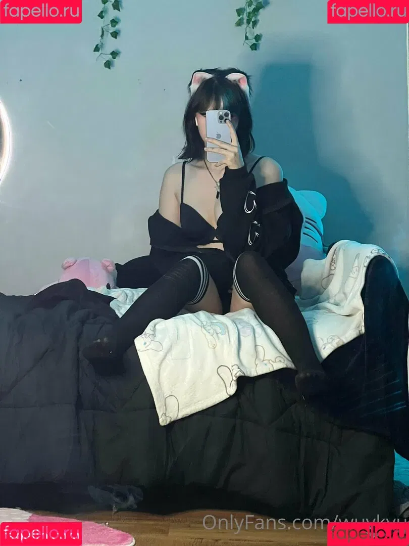 wuvkyu Onlyfans Photo Gallery 