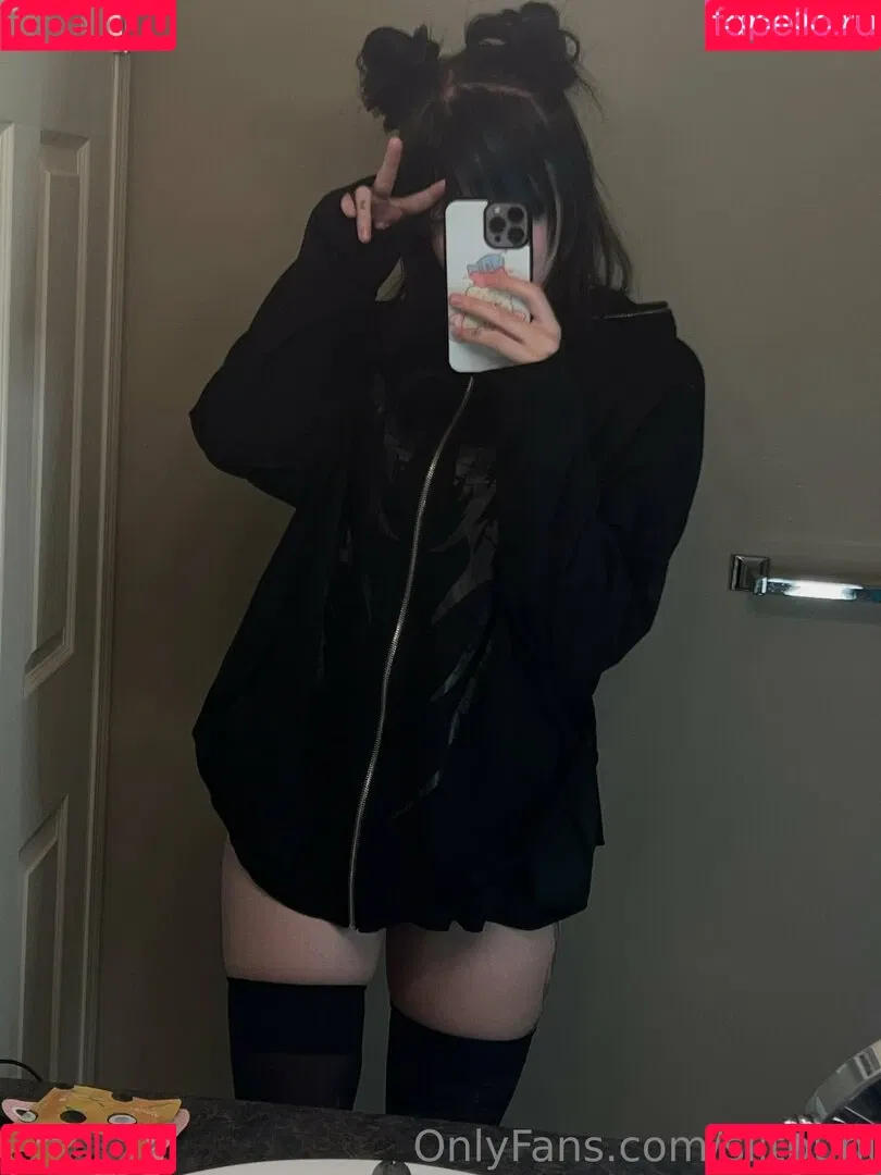 wuvkyu Onlyfans Photo Gallery 