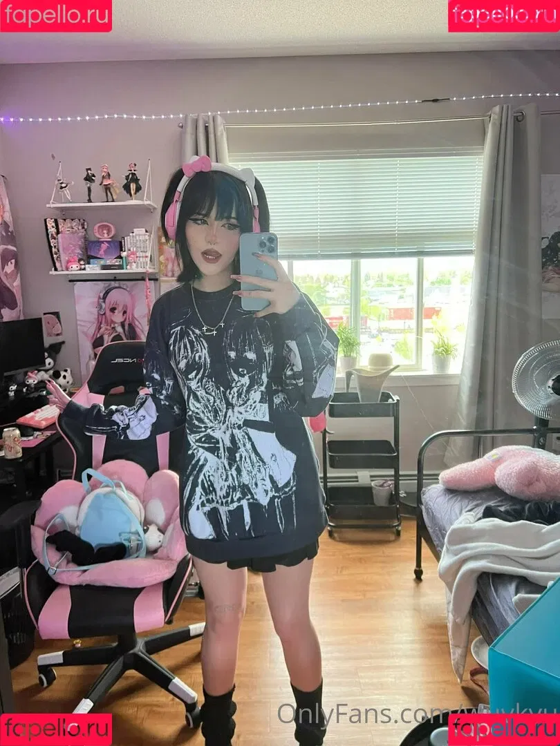 wuvkyu Onlyfans Photo Gallery 