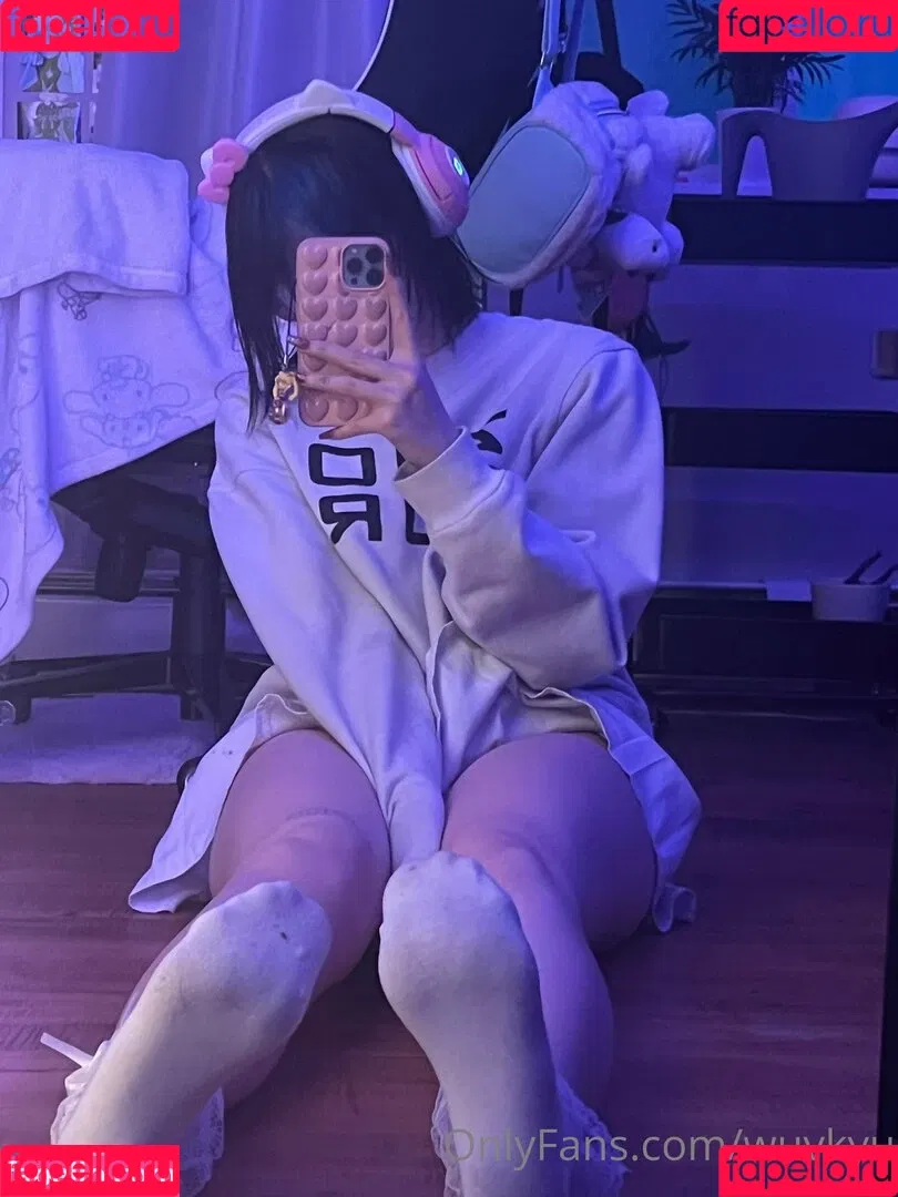 wuvkyu Onlyfans Photo Gallery 