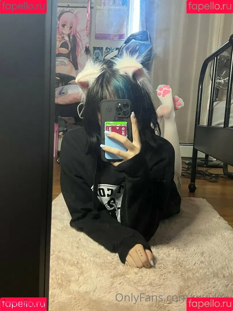 wuvkyu Onlyfans Photo Gallery 