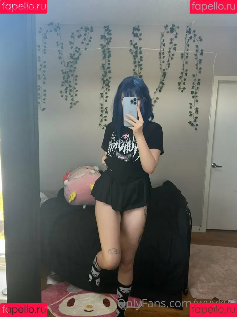wuvkyu Onlyfans Photo Gallery 