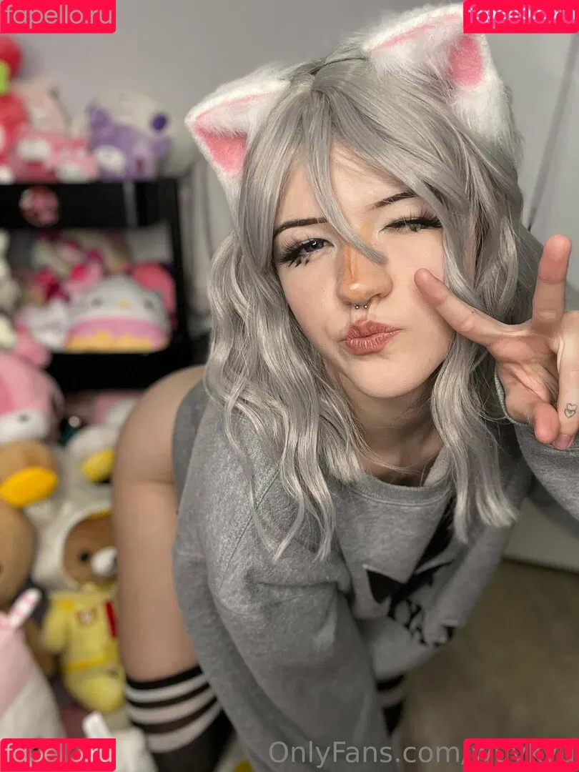 wuvkyu Onlyfans Photo Gallery 