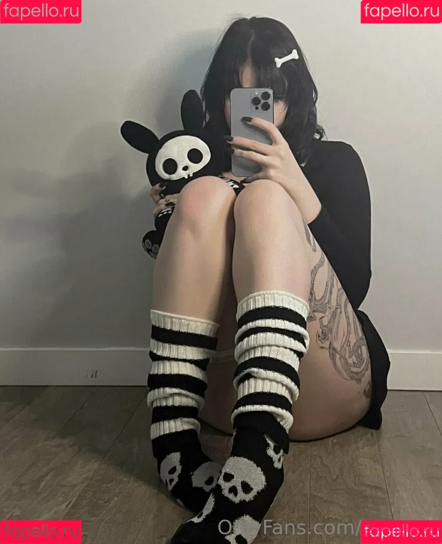 wuvkyu Onlyfans Photo Gallery 