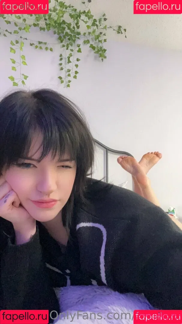 wuvkyu Onlyfans Photo Gallery 