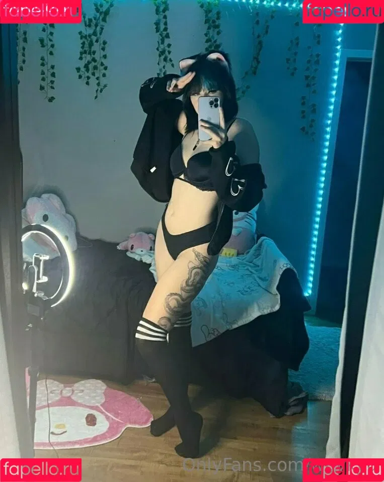 wuvkyu Onlyfans Photo Gallery 