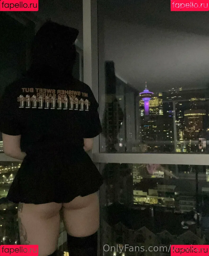 wuvkyu Onlyfans Photo Gallery 