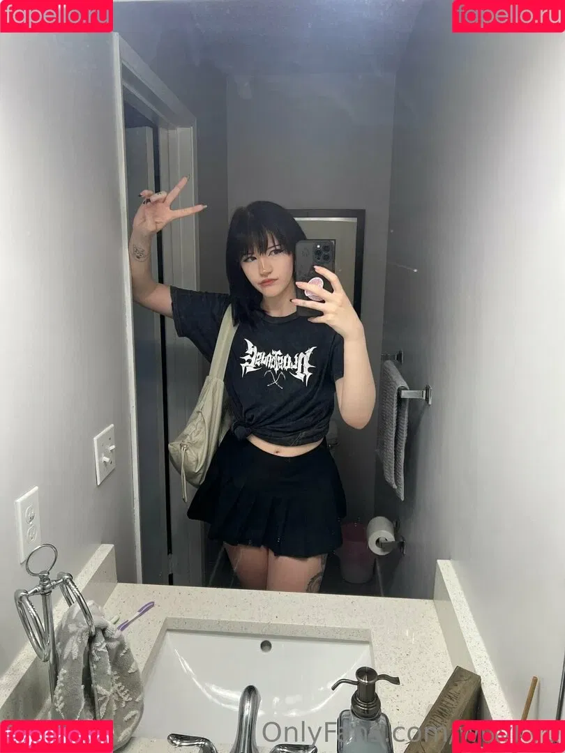 wuvkyu Onlyfans Photo Gallery 