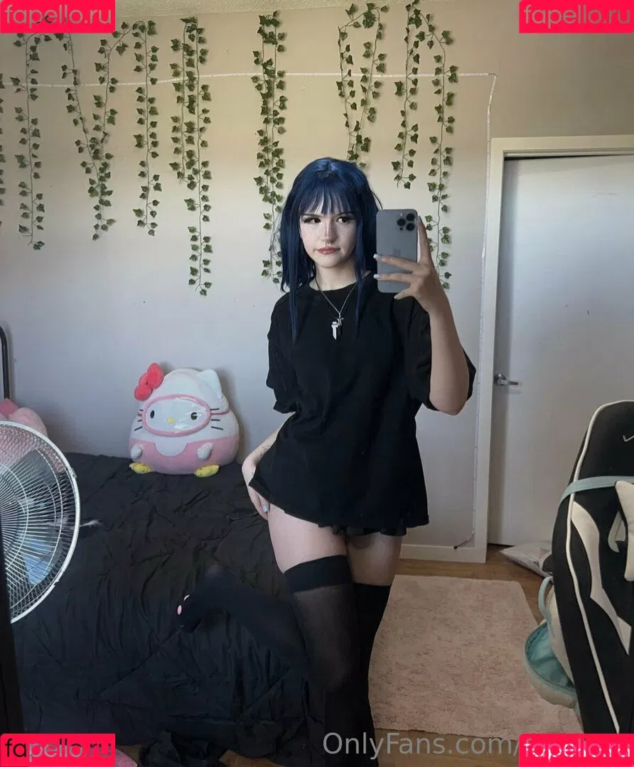 wuvkyu Onlyfans Photo Gallery 