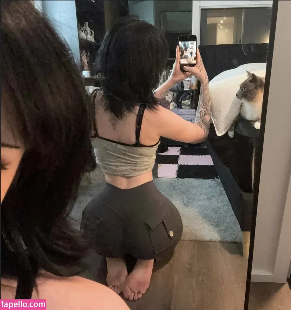 wuvkyu Onlyfans Photo Gallery 