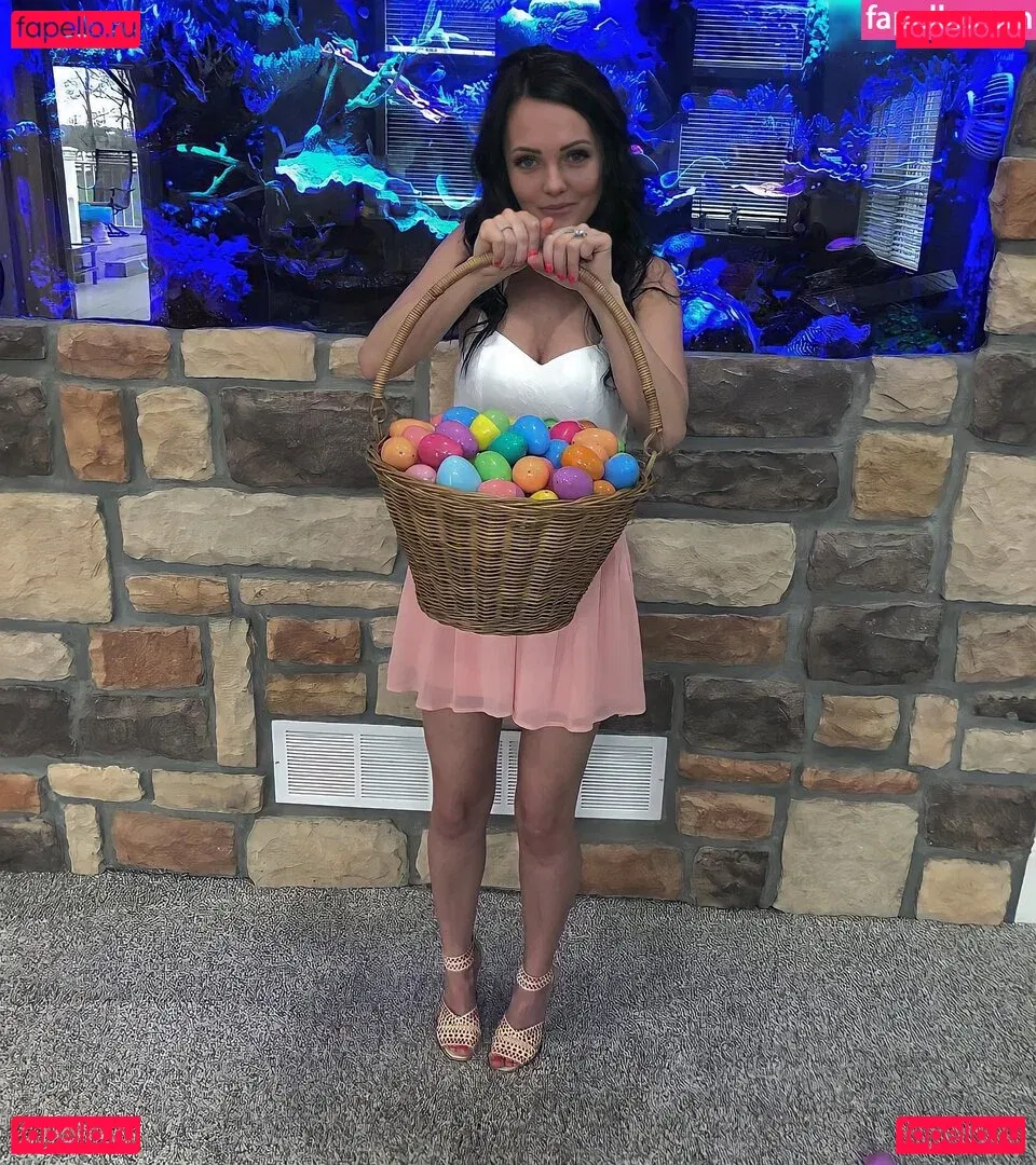 Brittney Atwood Onlyfans Photo Gallery 