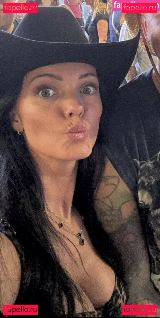 Brittney Atwood Onlyfans Photo Gallery 