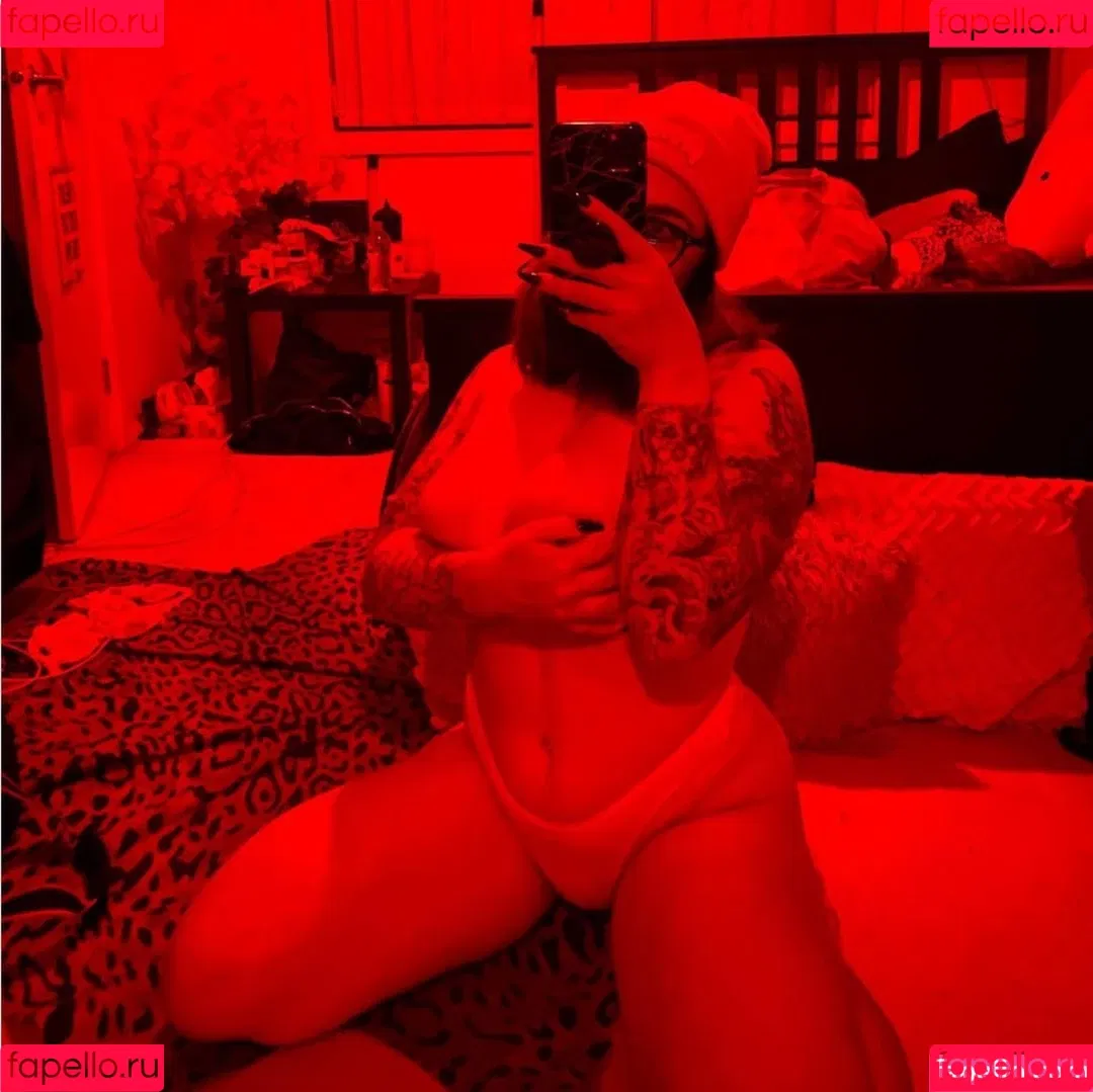 Queen H Onlyfans Photo Gallery 