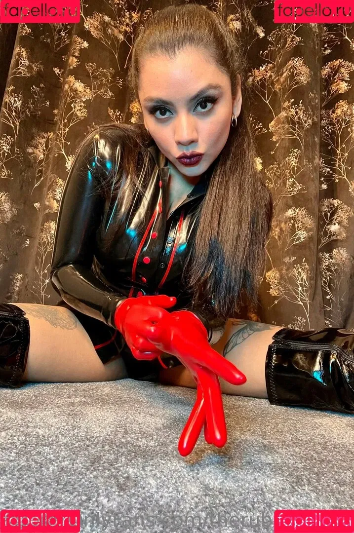 therubberbabe Onlyfans Photo Gallery 