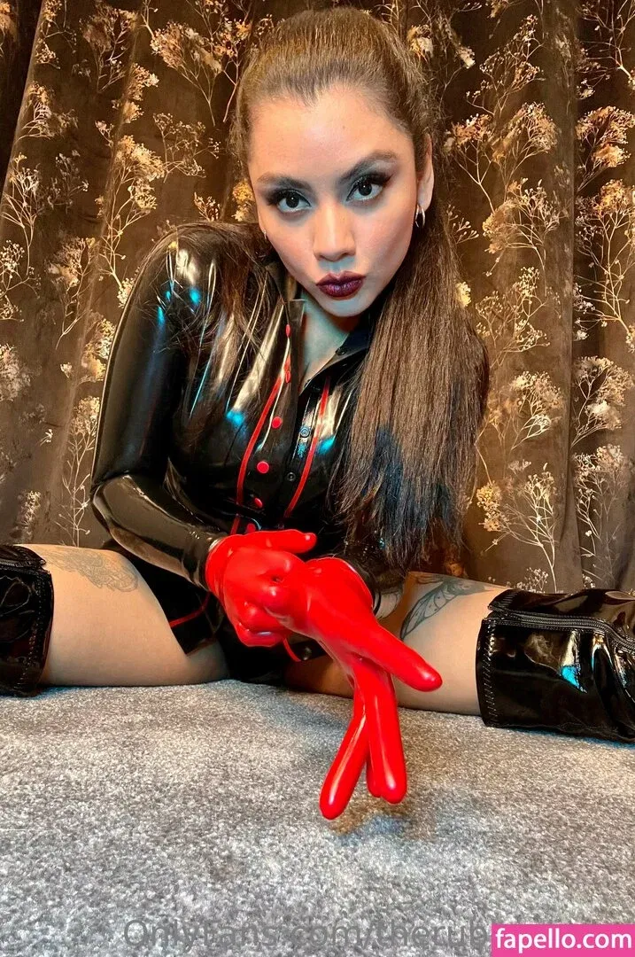 therubberbabe Onlyfans Photo Gallery 