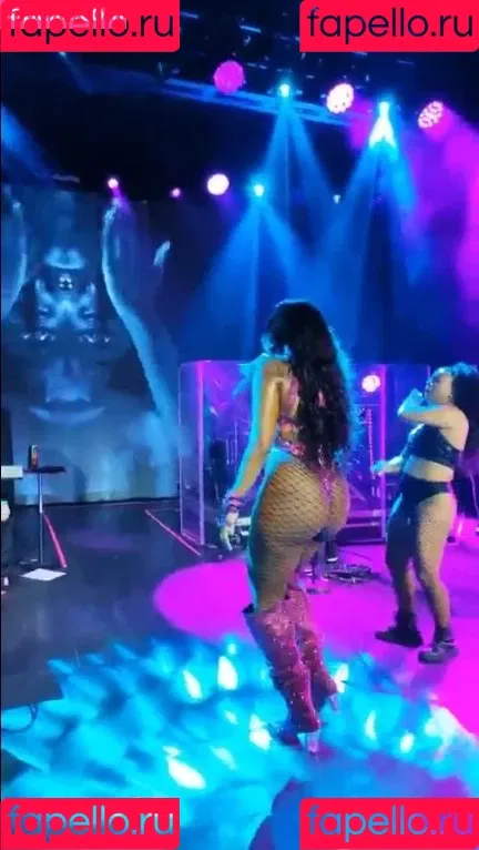 Iza Cantora Onlyfans Photo Gallery 