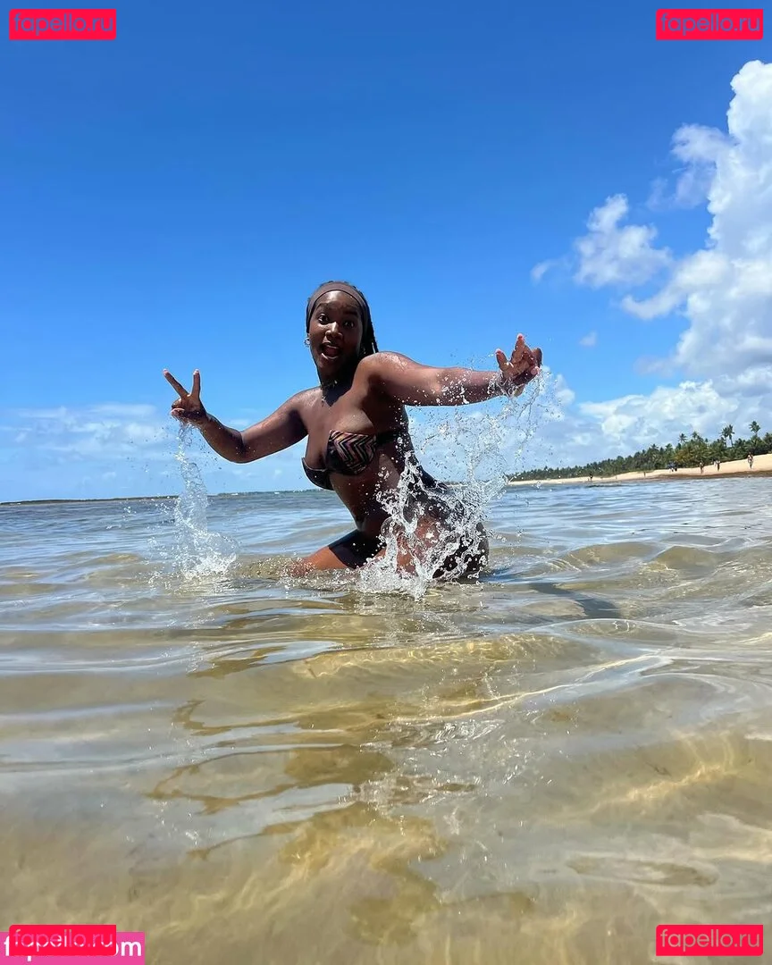 Iza Cantora Onlyfans Photo Gallery 