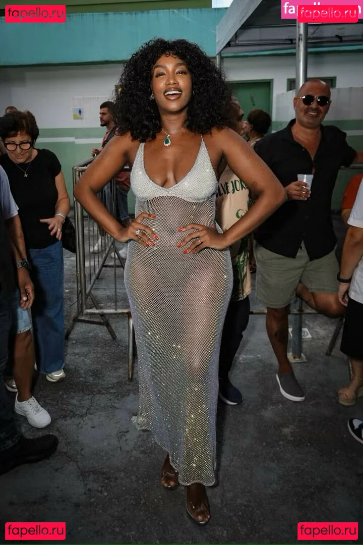 Iza Cantora Onlyfans Photo Gallery 