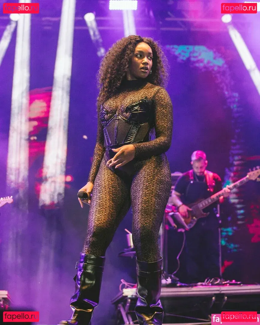 Iza Cantora Onlyfans Photo Gallery 