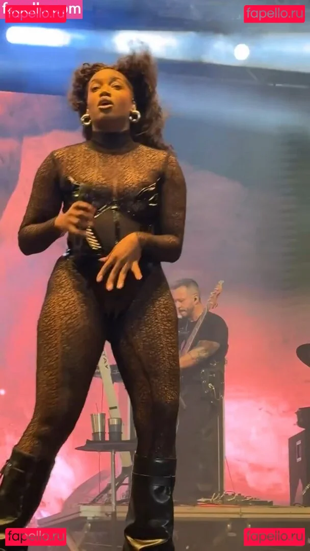 Iza Cantora Onlyfans Photo Gallery 