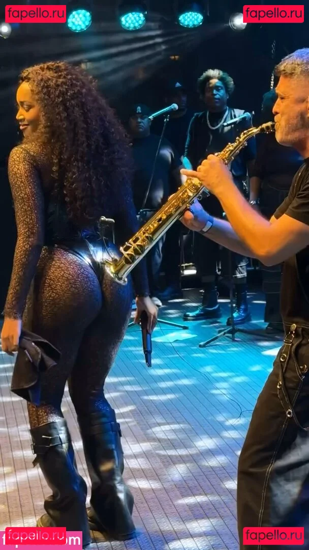 Iza Cantora Onlyfans Photo Gallery 