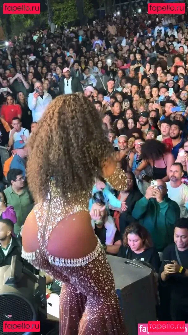 Iza Cantora Onlyfans Photo Gallery 