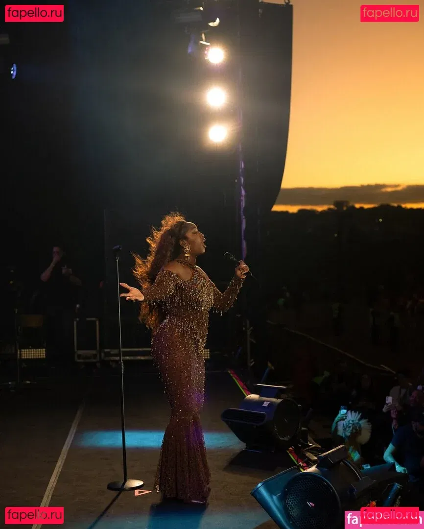 Iza Cantora Onlyfans Photo Gallery 