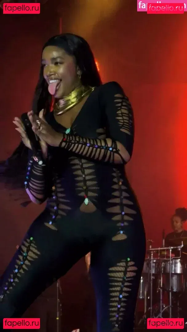 Iza Cantora Onlyfans Photo Gallery 