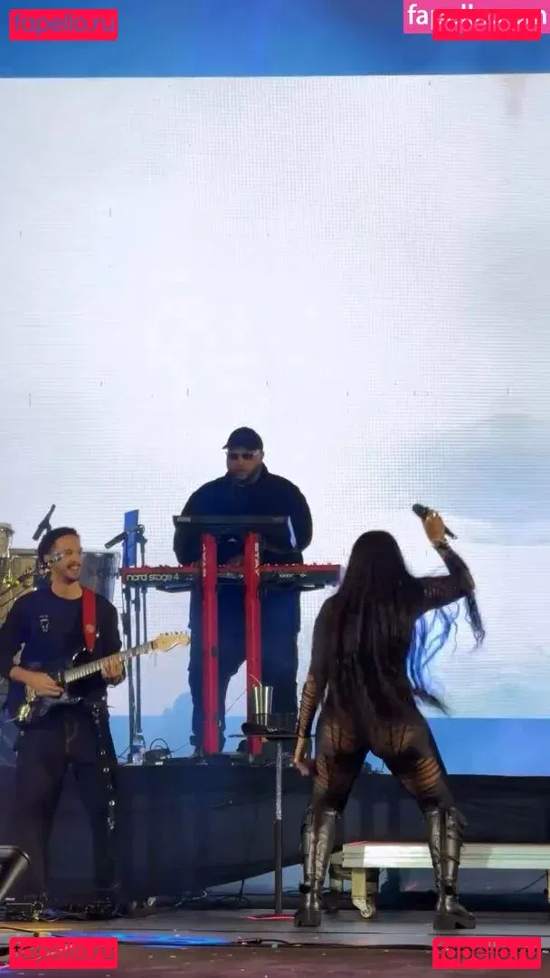 Iza Cantora Onlyfans Photo Gallery 