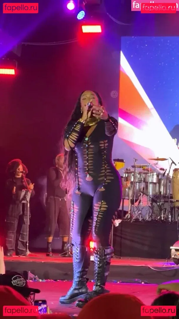 Iza Cantora Onlyfans Photo Gallery 